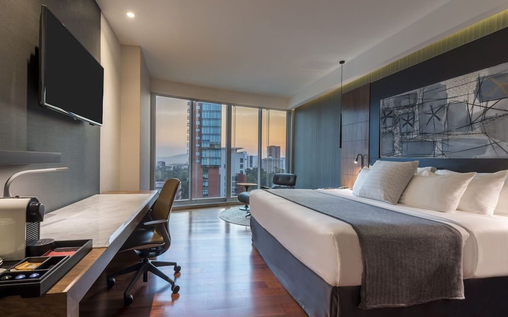 NH Collection Guadalajara Providencia Superior Double or Twin Room 4