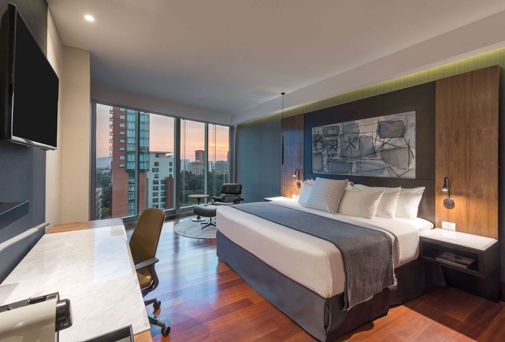 NH Collection Guadalajara Providencia Superior Double or Twin Room 6