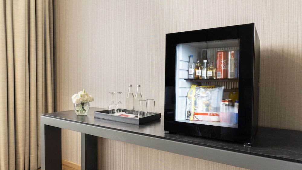 NH Collection Mexico City Airport T2 Superior Double Room 8