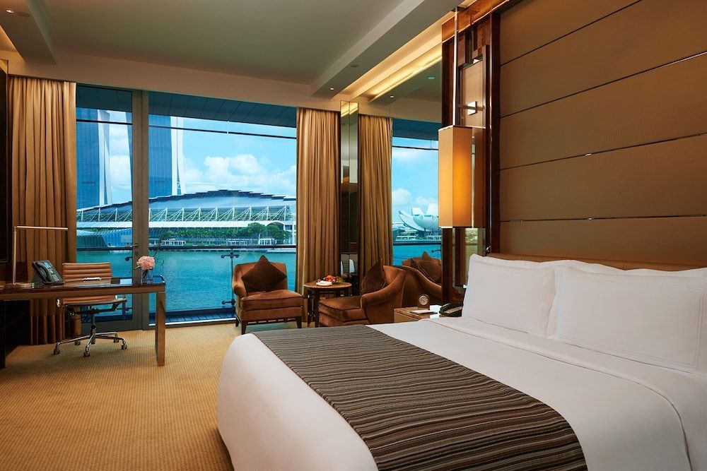 Taste the Good Life Package - Bay View Room ( Incl 100 SGD dining credit)