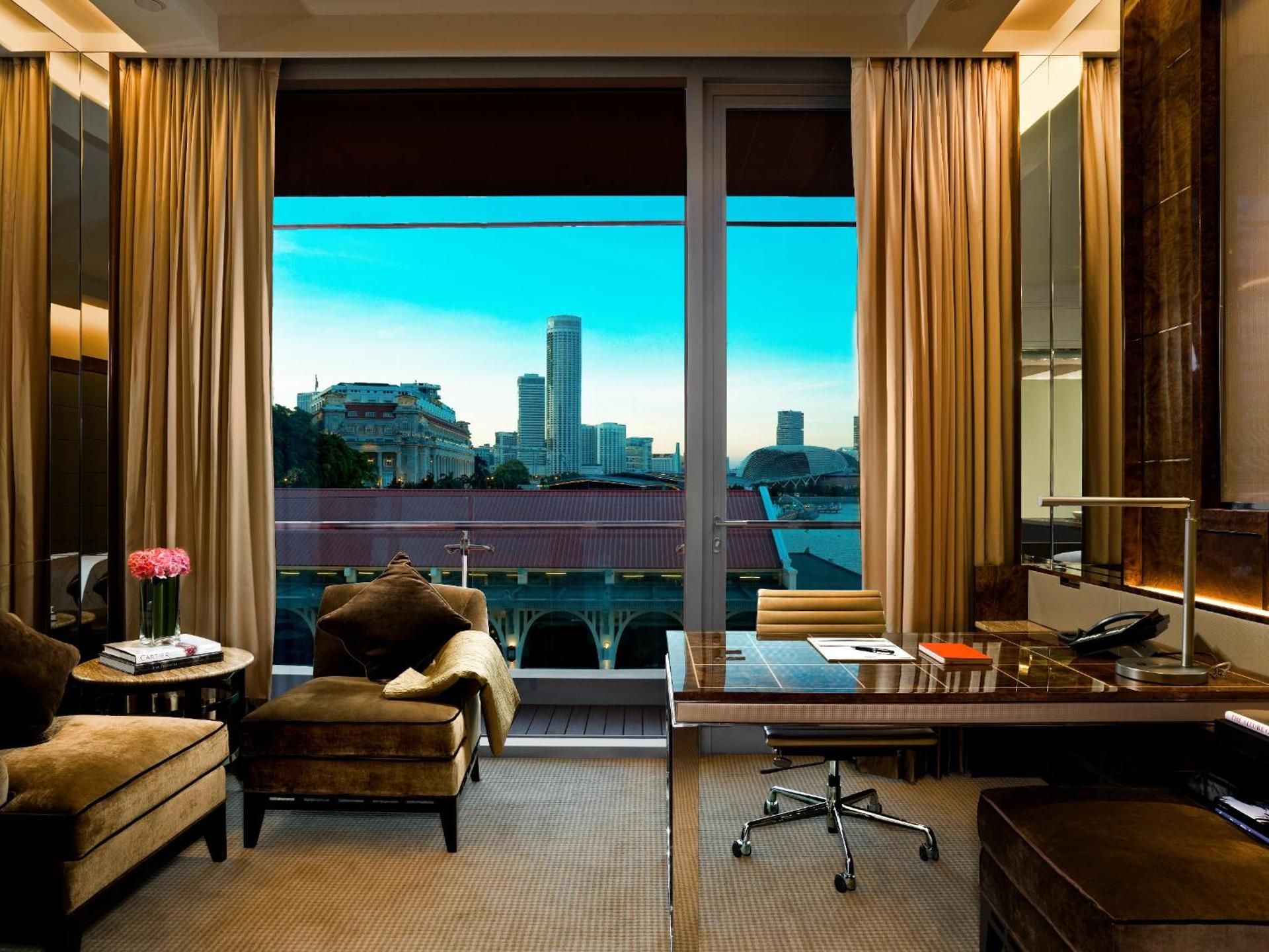 Taste the Good Life By The Bay Package - Premier Room Twin with Complimentary Breakfast and 100 SGD net flexible Dining Credits per stay