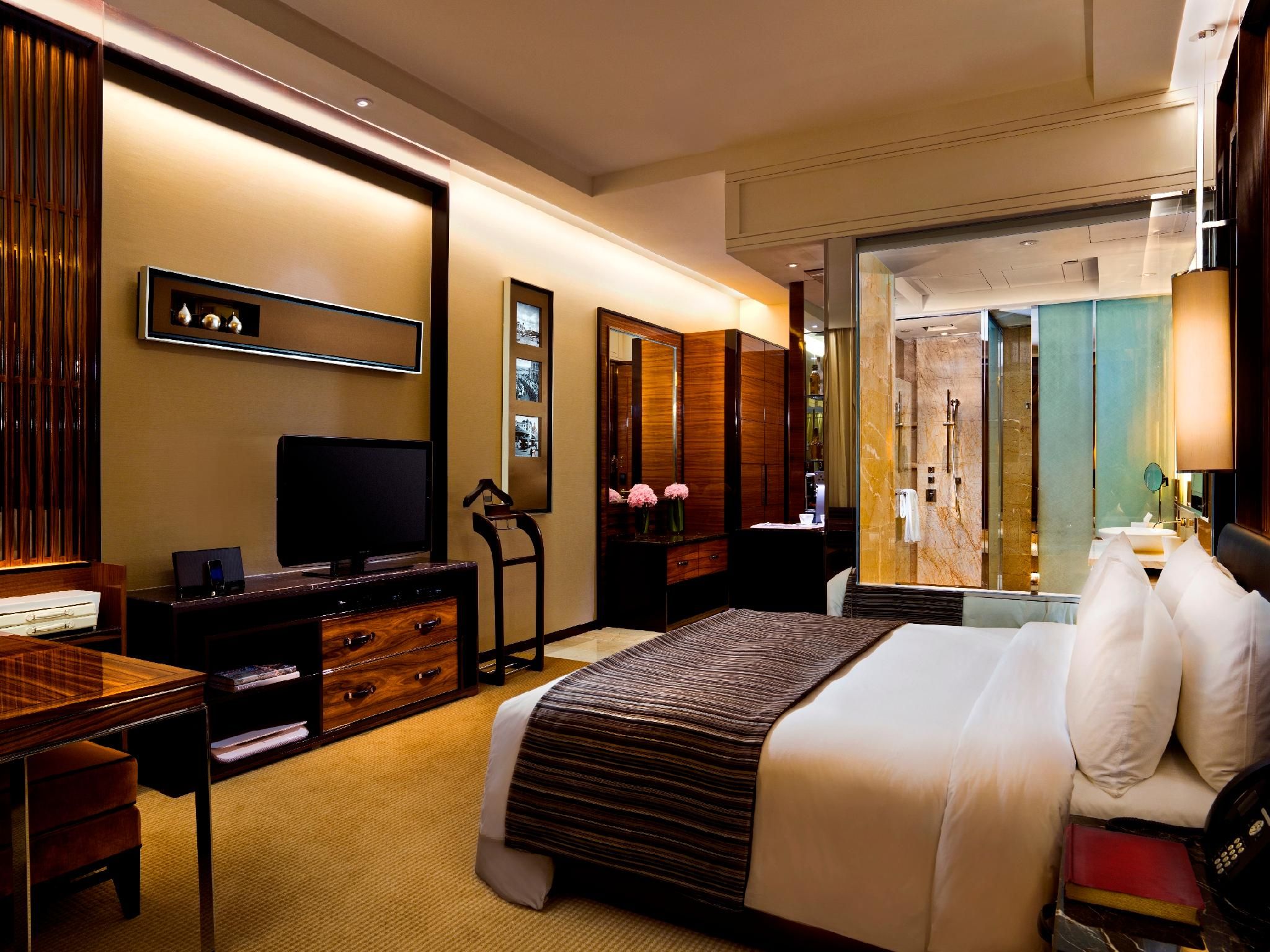 Deluxe Room Twin