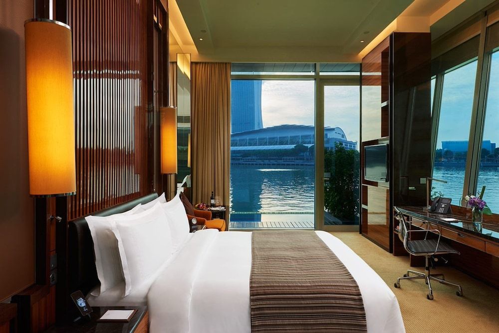 Premier Double Room, 1 King Bed, Bay View (Jacuzzi)