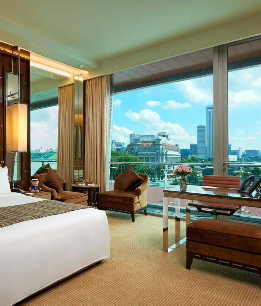 Taste the Good Life Package - Premier Twin Room (incl 100 SGD dining credit)