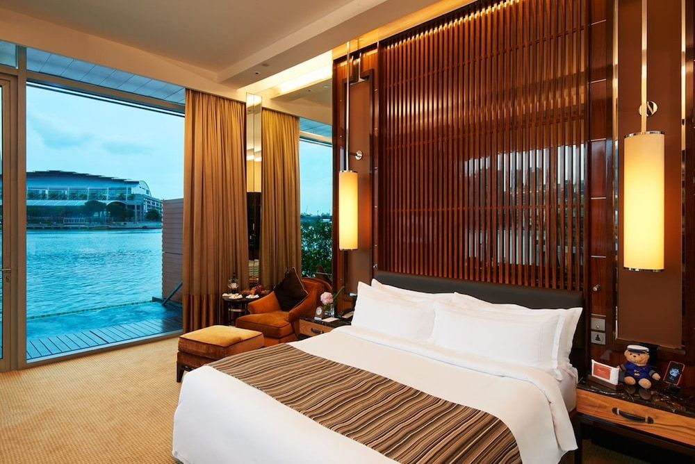 Premier Double Room, 1 King Bed, Bay View (Jacuzzi)