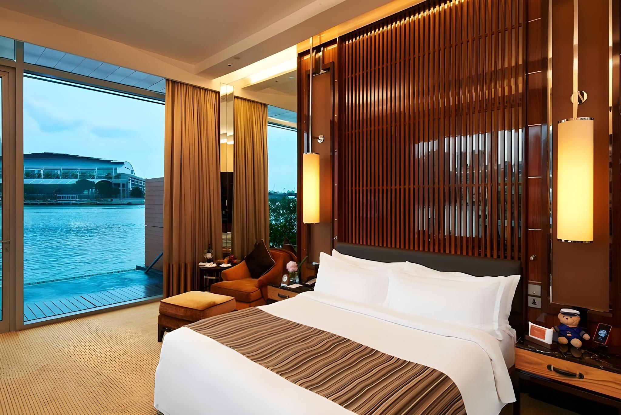 Premier Bay View Room