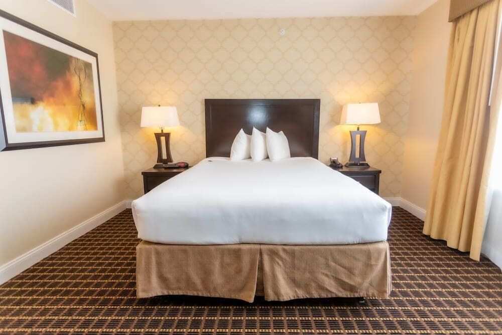 American Hotel Standard Room 2