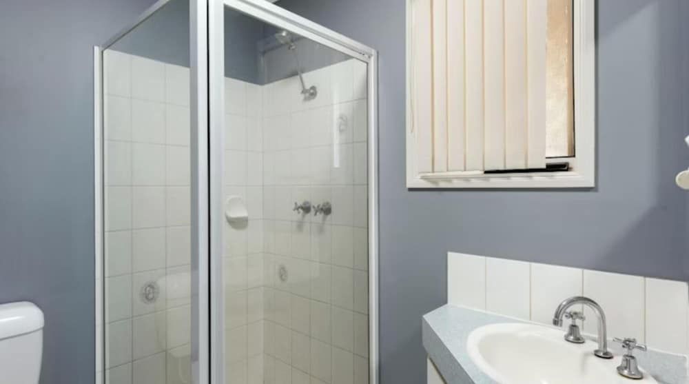 Discovery Parks - Pilbara, Karratha Superior 2 Bedroom Cabin - Sleeps 5 5