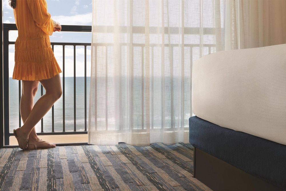 Suite, 1 Bedroom, Accessible, Oceanfront (2 Queen, Sofa Bed, Kitchen, Bathtub)