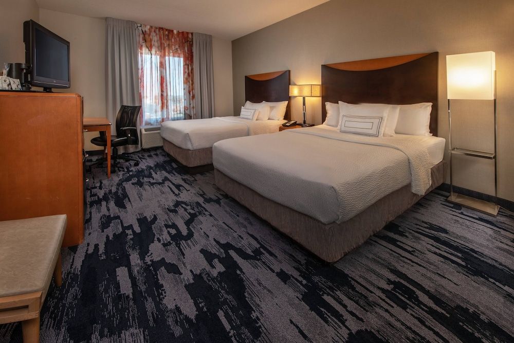 Room, 2 Queen Beds, Non Smoking