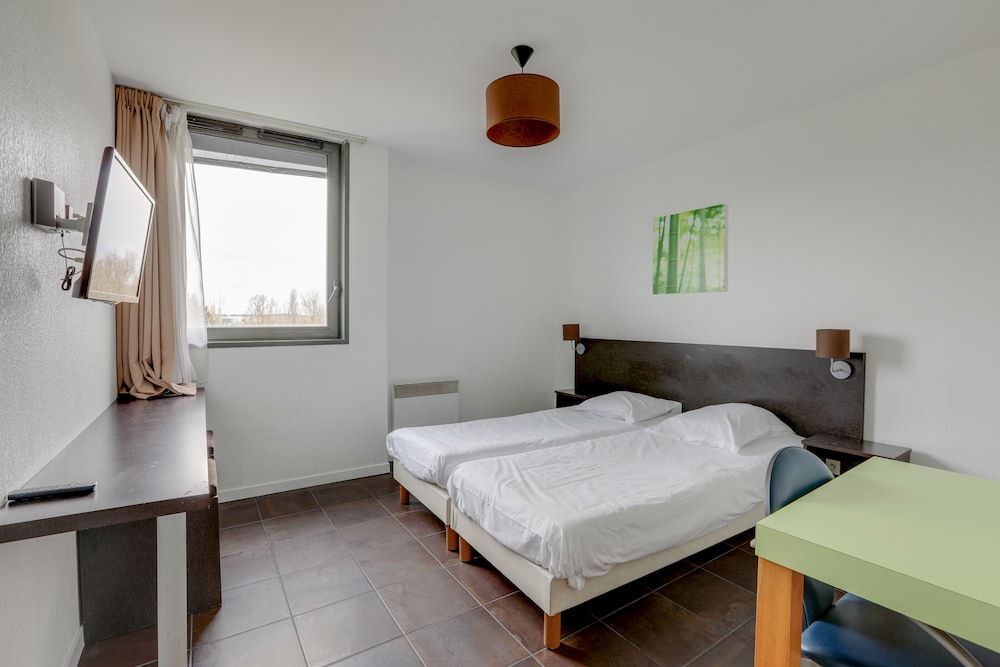 STANDARD STUDIO (SINGLE BEDS)