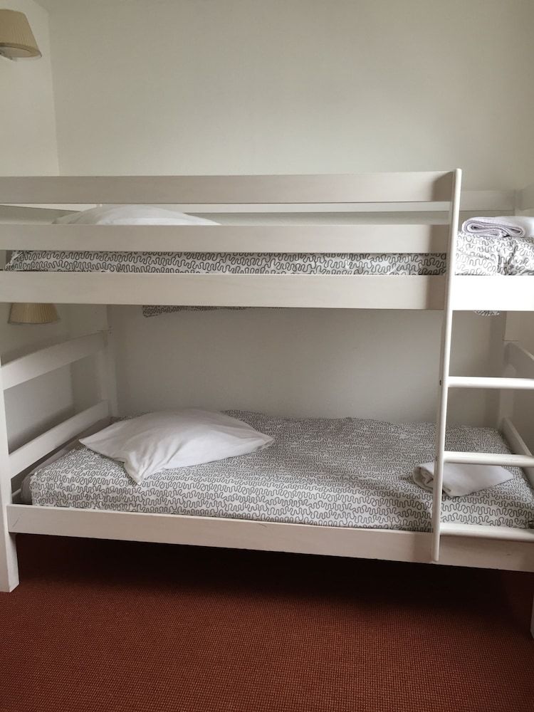 Room, Multiple Beds