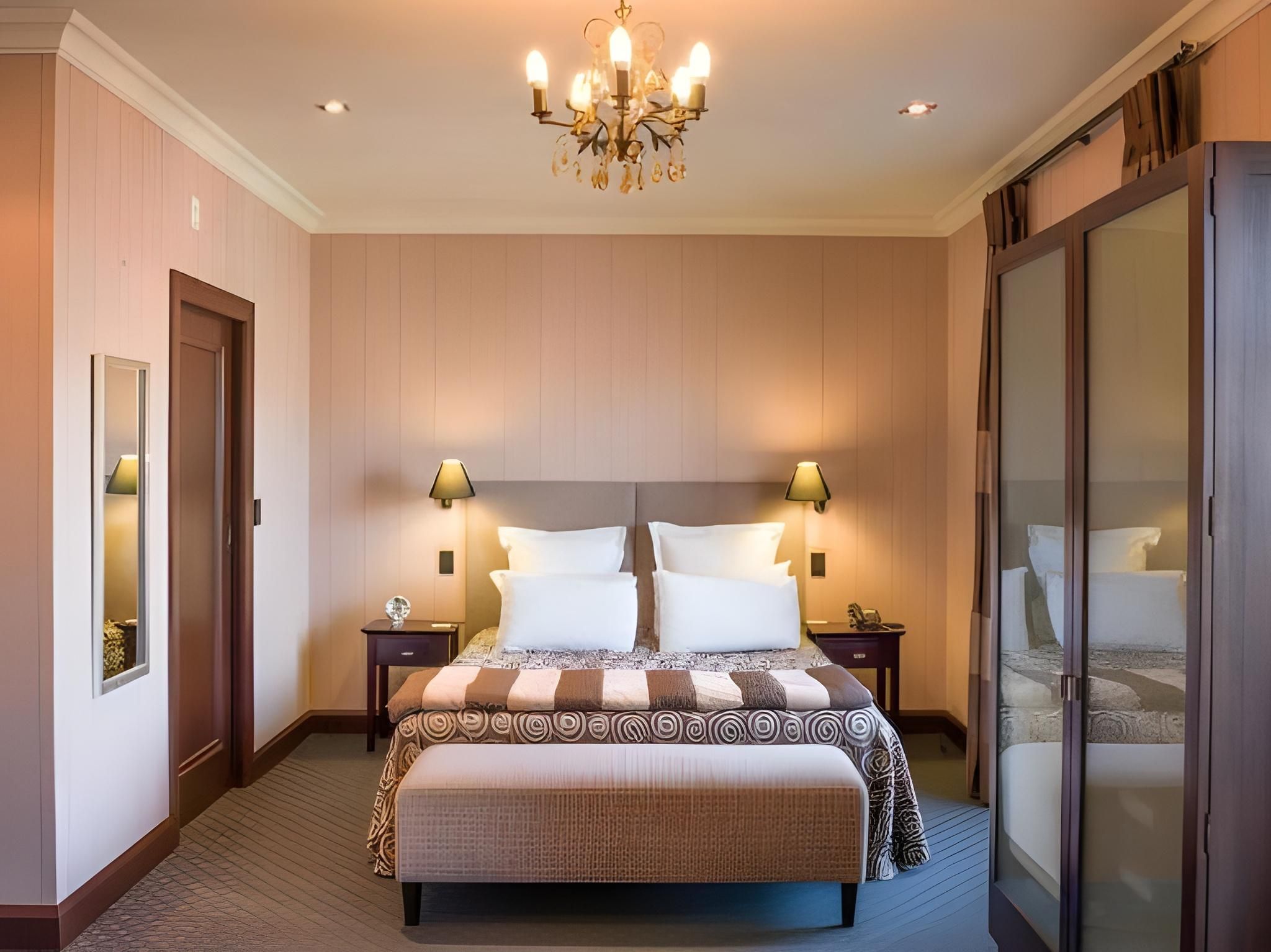 Two-Bedroom Heritage Suite