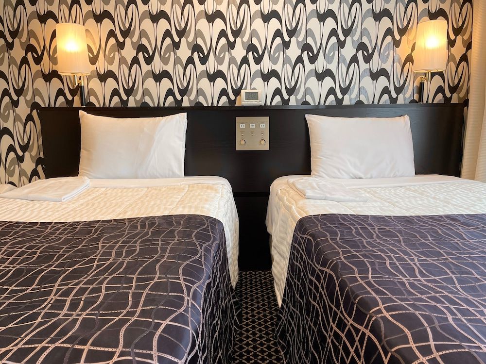 Bayside Hotel Azur Takeshiba Hamamatsucho Budget Twin Room Smoking Ctiy View 2