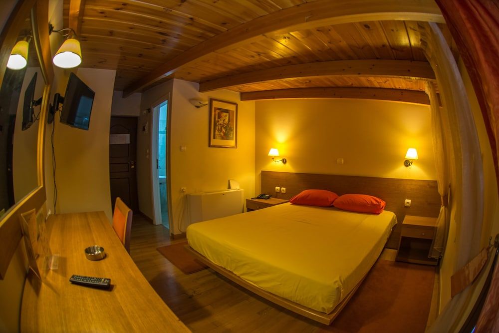 Hotel Chris Standard Double Room (attic) 3