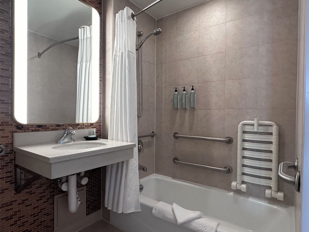 Room, 2 Double Beds (Mobility/Hearing Access, Transf Shwr)