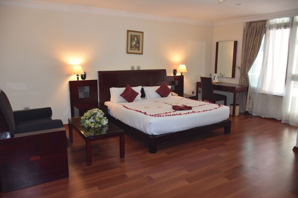 Kaleb Hotel Executive Room 8