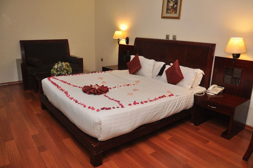 Kaleb Hotel Executive Room 5