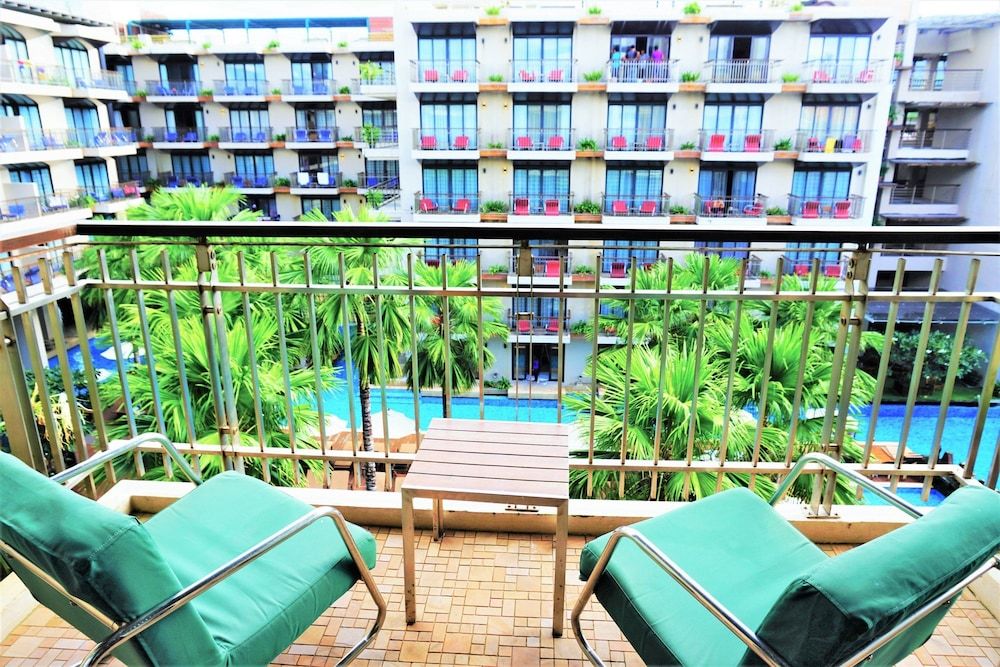 undefined Baan Laimai Beach Resort & Spa 10