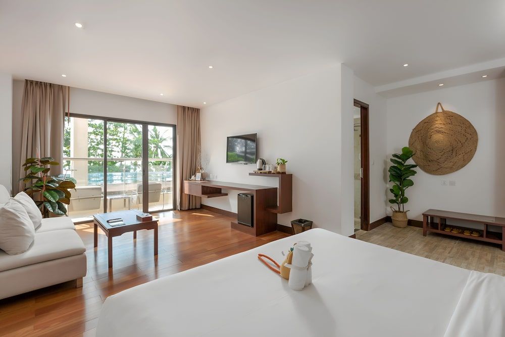 Deluxe Double or Twin Room, Beachfront