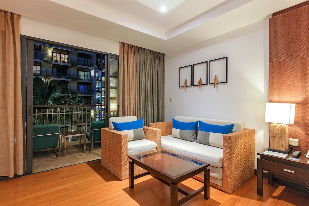 undefined Baan Laimai Beach Resort & Spa 8