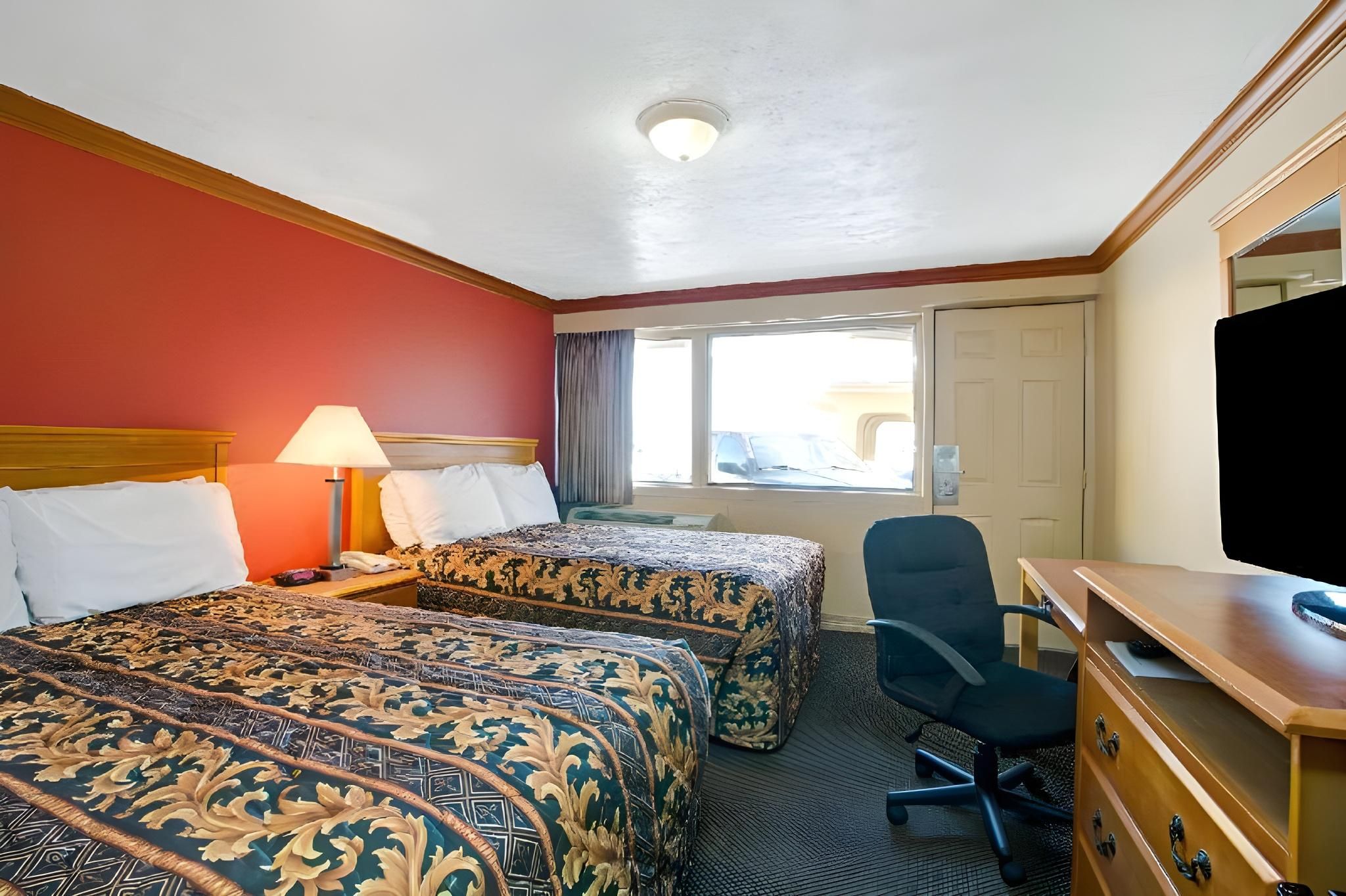 Two Double Beds Non-Smoking
