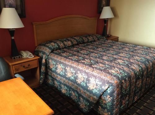 One King Bed Non-Smoking