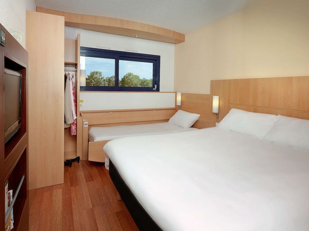 Standard Double Room, Multiple Beds
