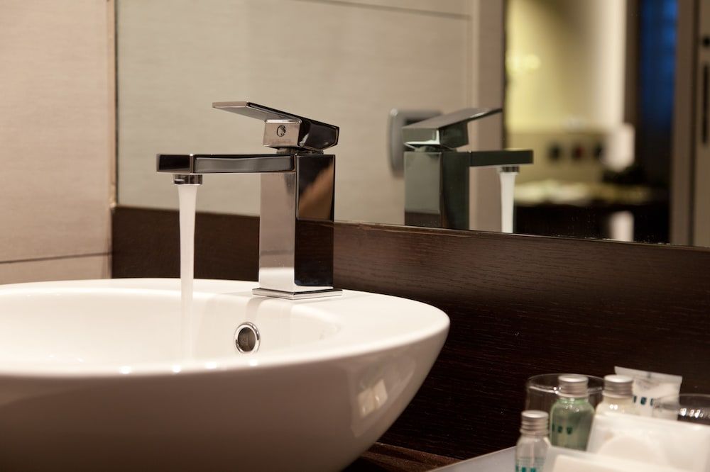 Rmh Modena Des Arts Executive Double or Twin Room 4