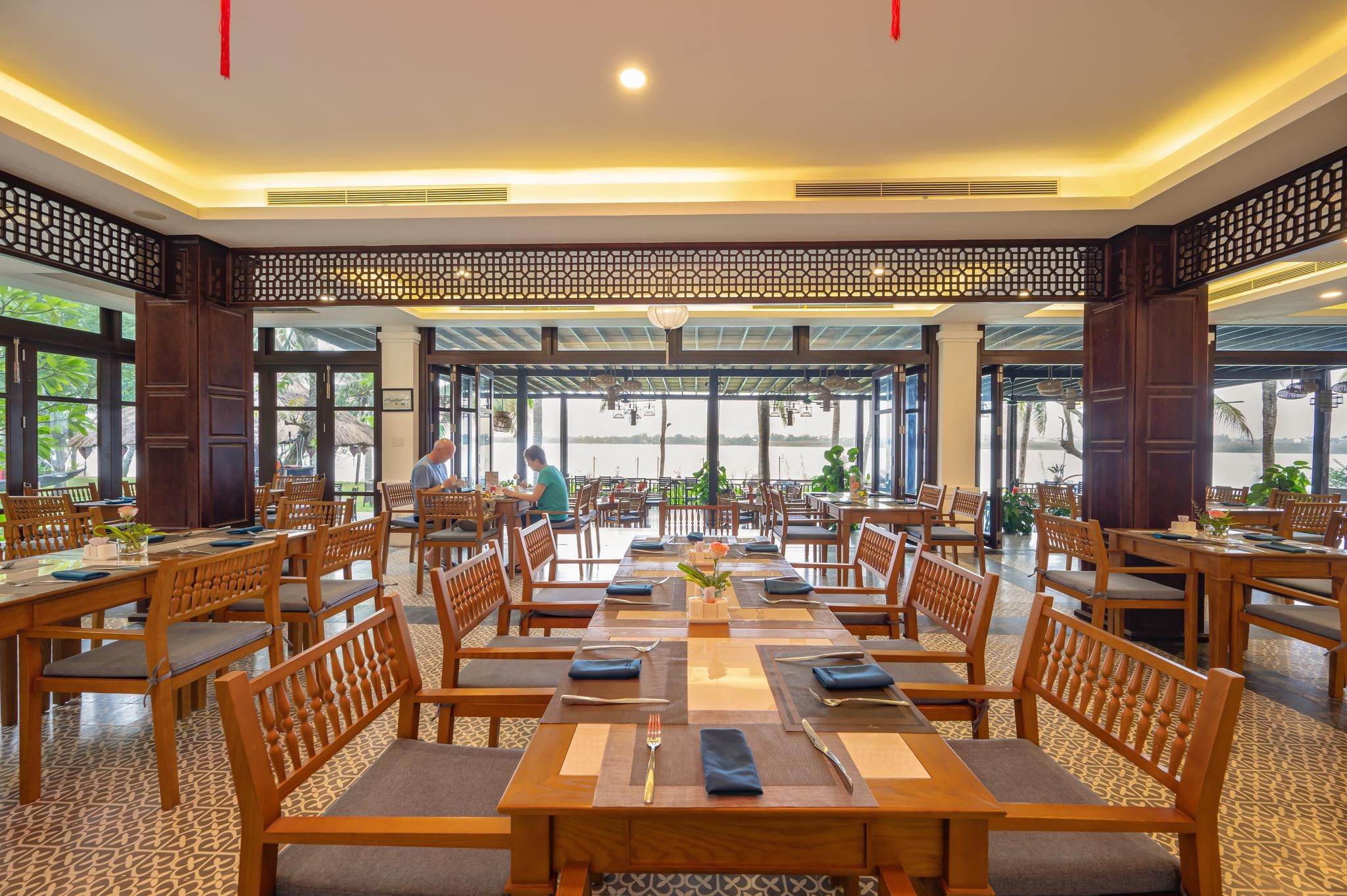 undefined Vinh Hung Riverside Resort 3