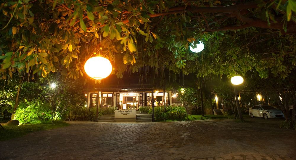undefined Vinh Hung Riverside Resort & Spa 5