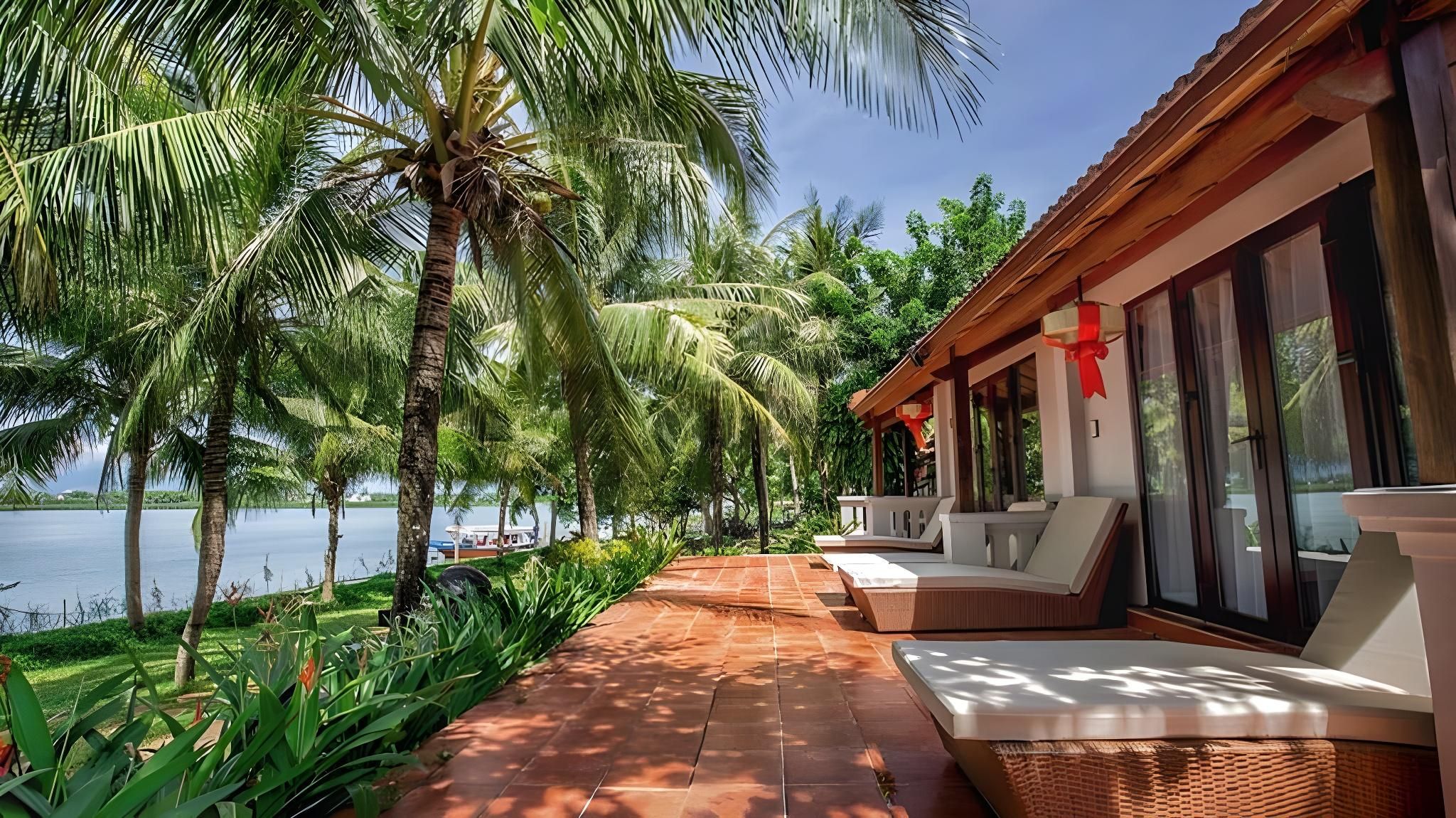 undefined Vinh Hung Riverside Resort 2