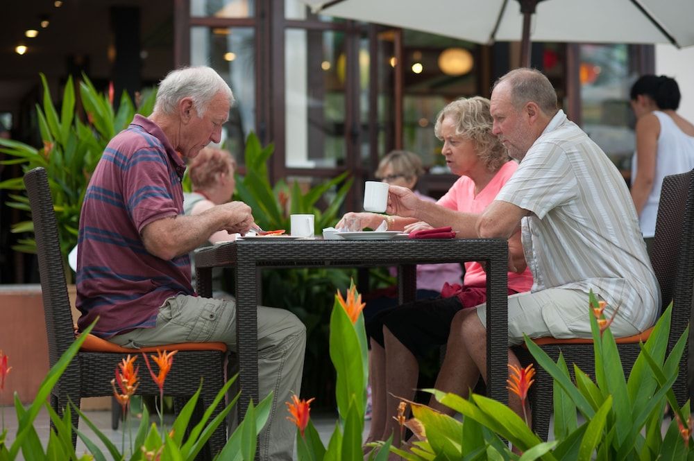 undefined Vinh Hung Riverside Resort & Spa 8