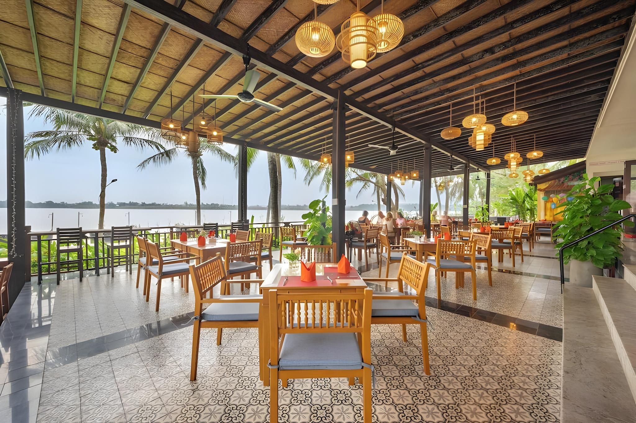 undefined Vinh Hung Riverside Resort 4