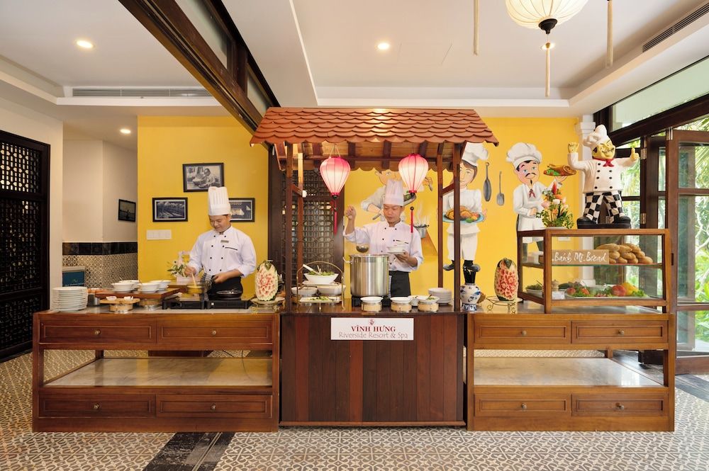 undefined Vinh Hung Riverside Resort & Spa 9