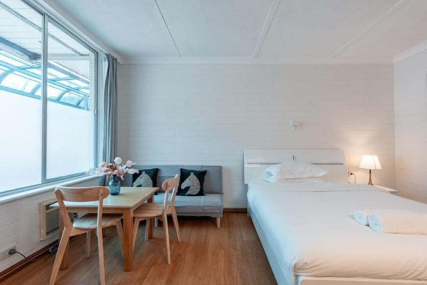 Queen Bed