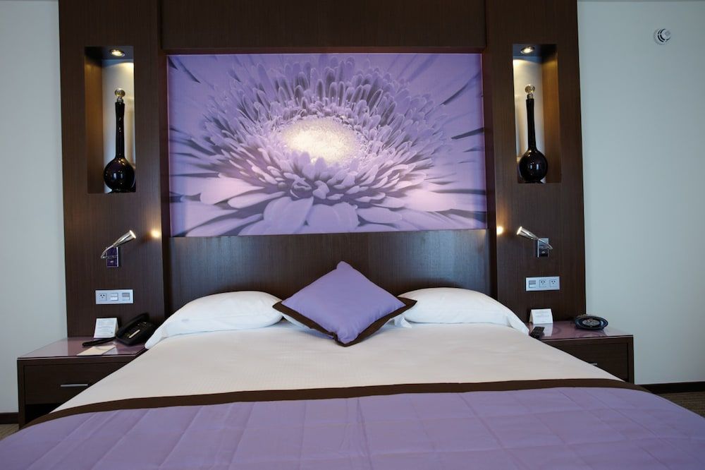 Hotel Riu Plaza Panama Deluxe Family King Room