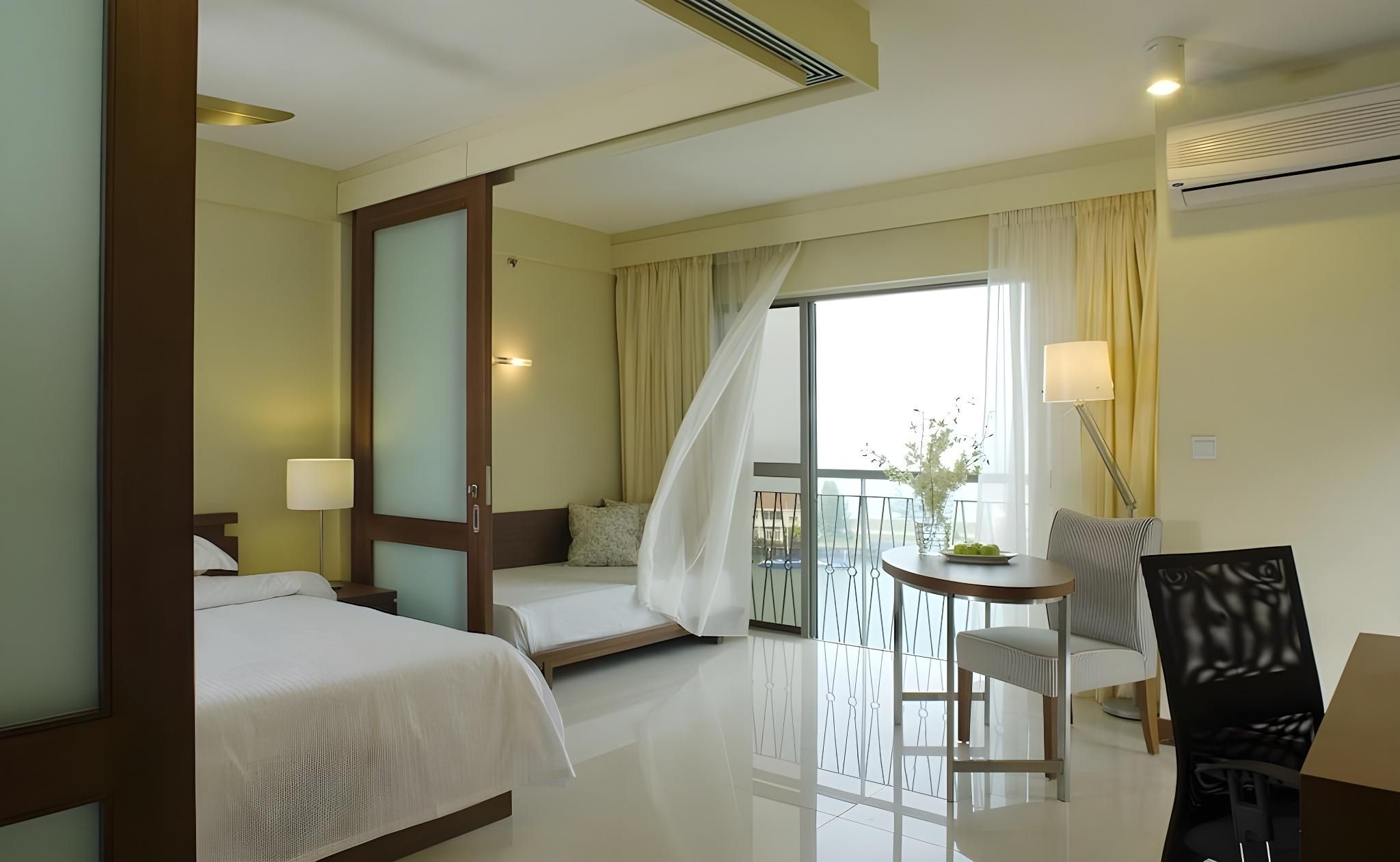 Avillion Admiral Cove Hotel Executive Studio Room 3