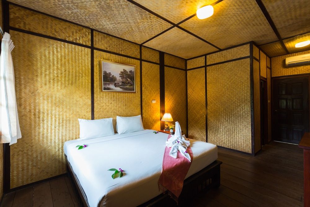 Nakakiri Resort & Spa Floating House (Raft) 4