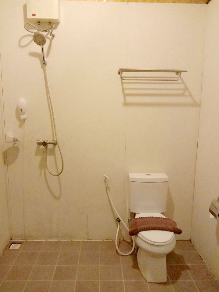 Nakakiri Resort & Spa Floating House (Raft) 9