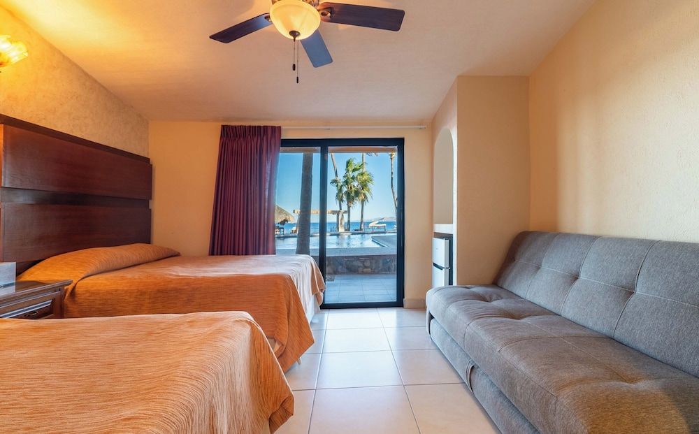 Playa del Sol Standard Room, 2 Double Beds, Pool View, Poolside