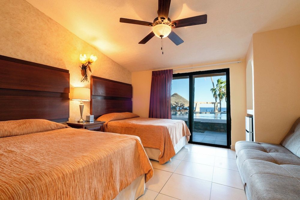 Playa del Sol Standard Room, 2 Double Beds, Pool View, Poolside 2