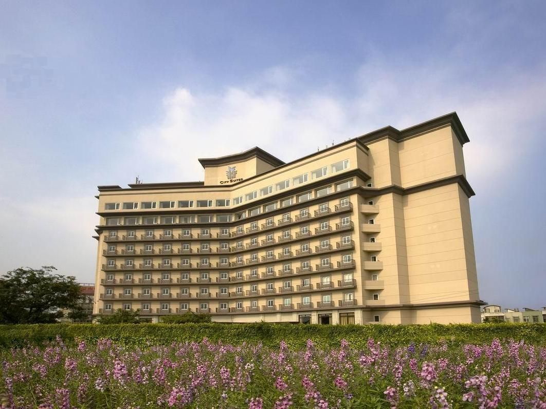 City Suites - Gateway Hotel