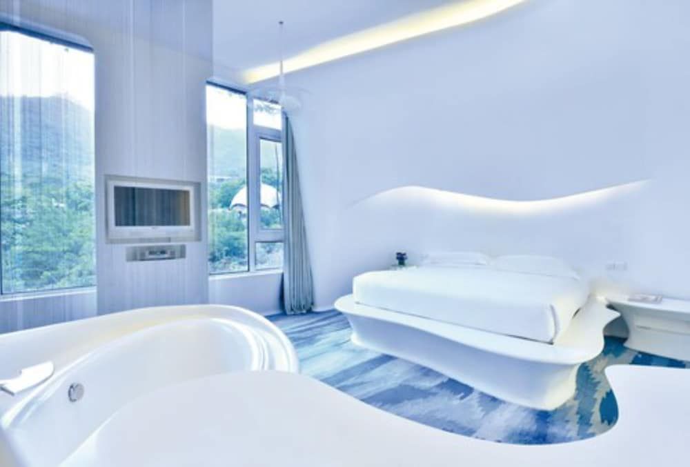 Otique Aqua Hotel Shenzhen Deluxe Room 3