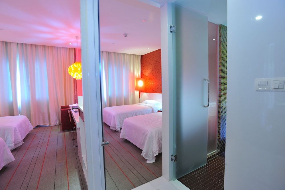 undefined Otique Aqua Hotel Shenzhen 4