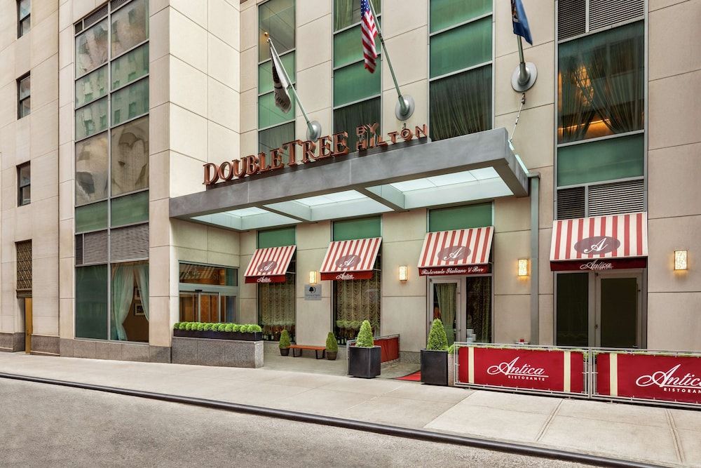 undefined DoubleTree by Hilton New York Downtown
