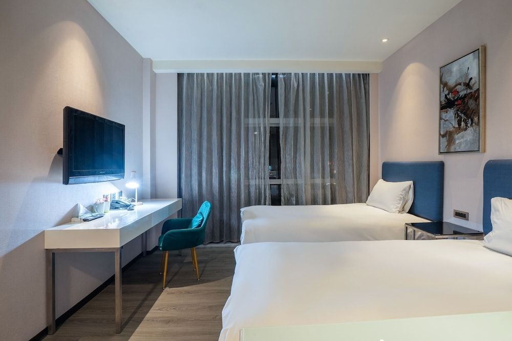 undefined CHECK inn Taipei Xinyi 10