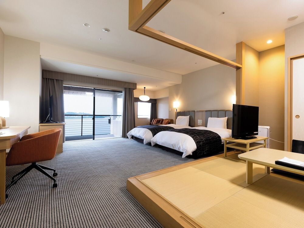 Superior Room, 1 Bedroom, Non Smoking, Lake View