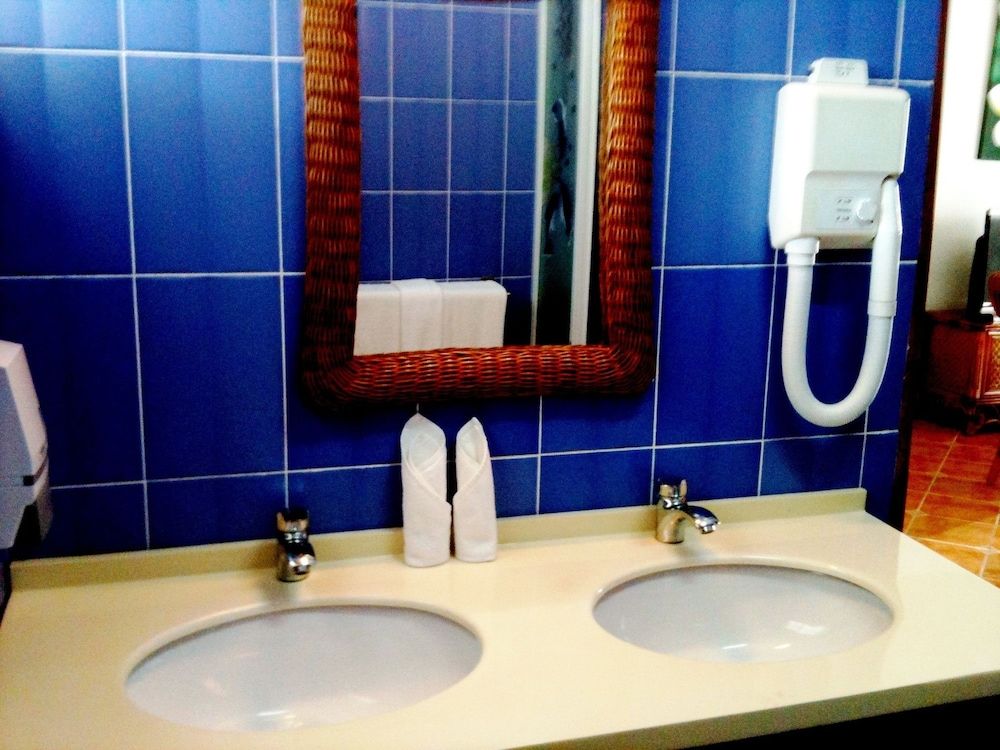 Chateau Sans Souci Suite, 1 Bedroom, Poolside 6
