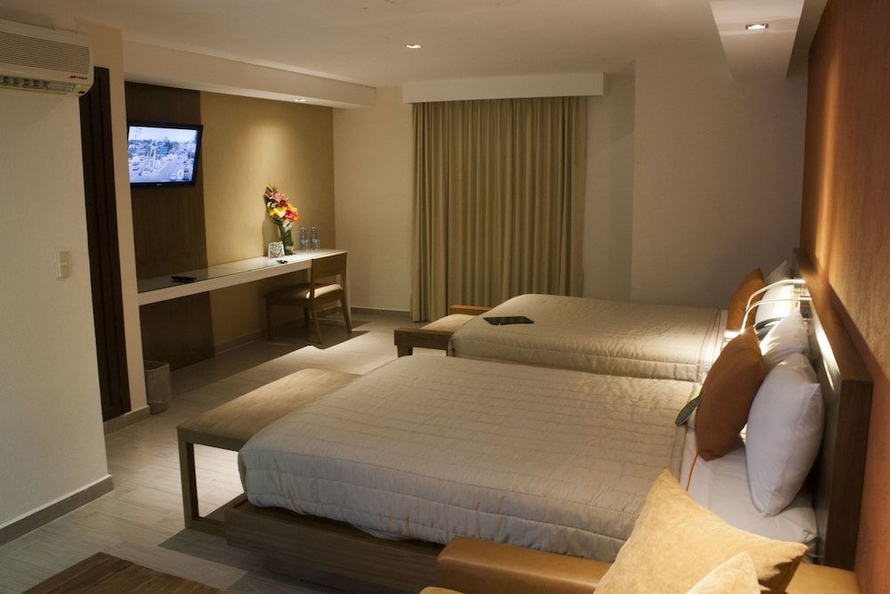 Hotel Puerta Del Sol Standard Room, 2 Double Beds 4